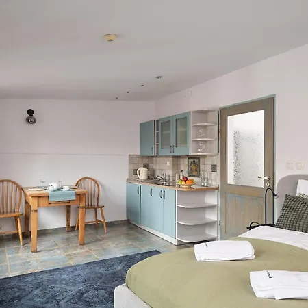 Vincent Oldtown Apartment *